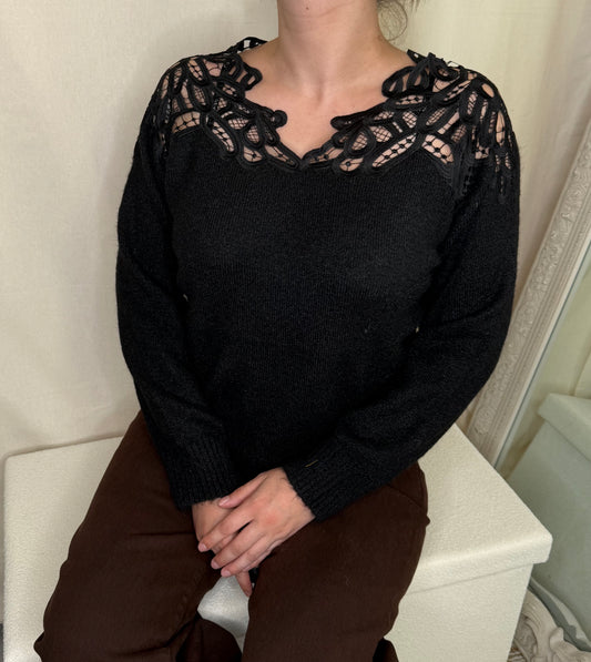 Pull dentelle